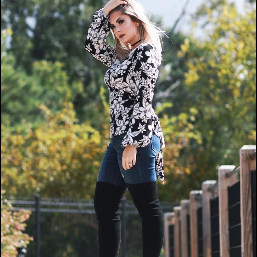 VICI Dolls Paper Crane Black/White Floral Blouse